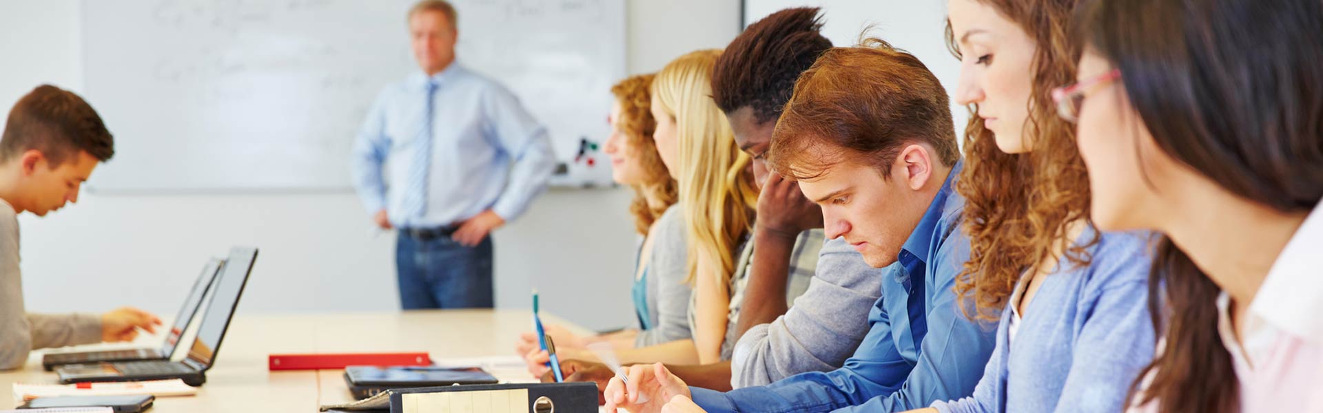 Akademie für angewandte Fluidtechnik GmbH + Co. KG